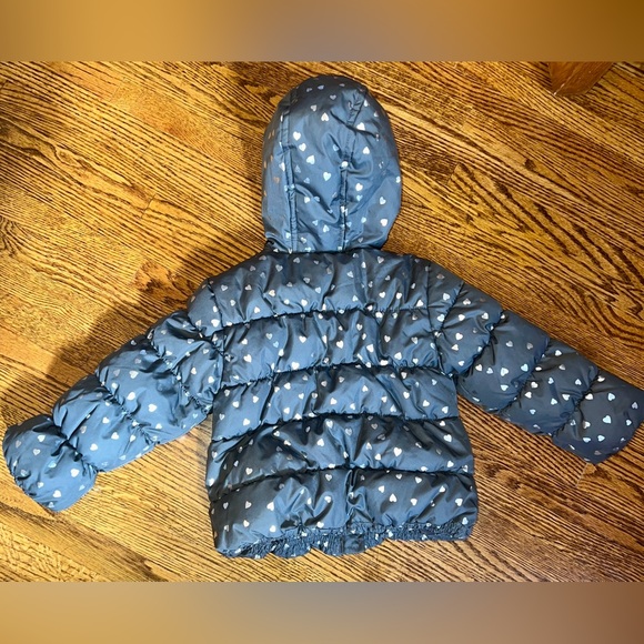 Crazy 8 Dark Grey Puffer Coat w/ Silver Metallic Heart Print size 2T NWOT - Picture 2 of 5